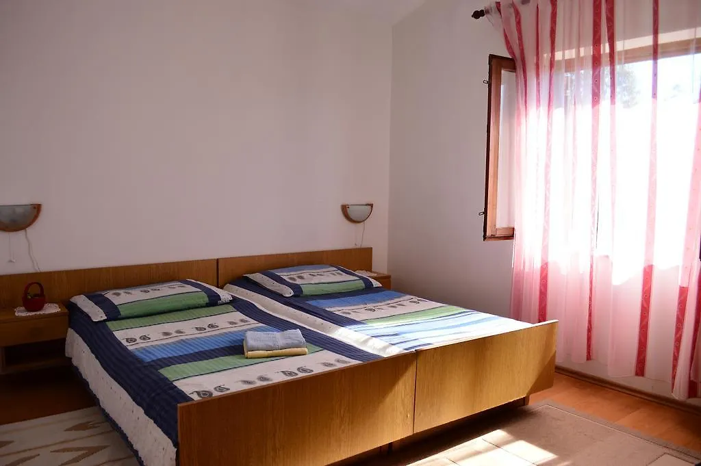 Apartments Stivic Pinezici