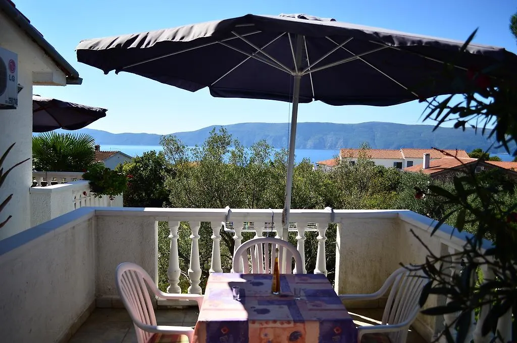 Apartments Stivic Pinezici  0*, Pinezici (Krk)